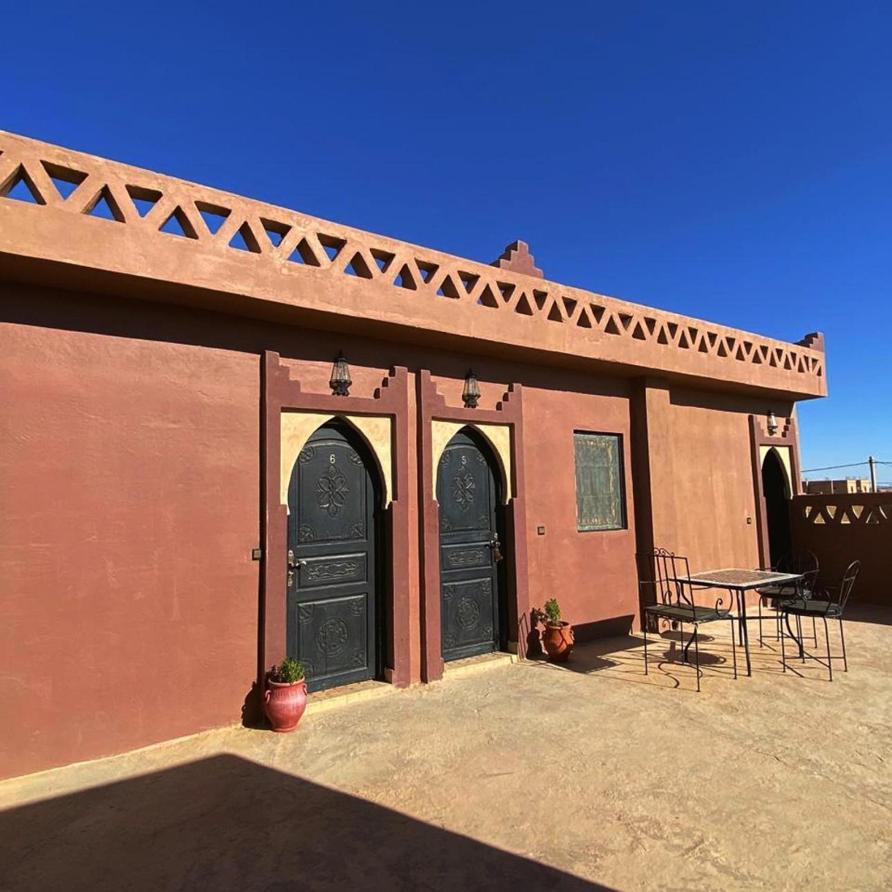 Riad Hassi Labied 梅尔祖卡 外观 照片